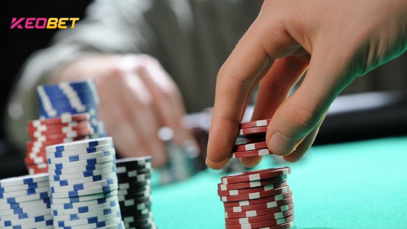 คุณสามารถเพิ่มเงินได้อย่างมั่นใจเมื่อคุณได้รับไพ่ Lieng ออนไลน์ที่แข็งแกร่ง